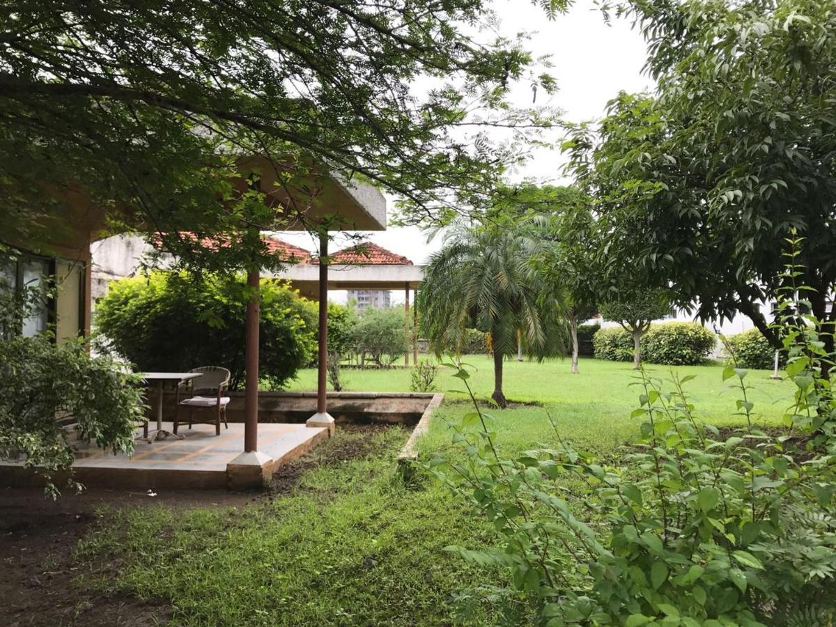The Meadows Resort And Spa Aurangābād Extérieur photo
