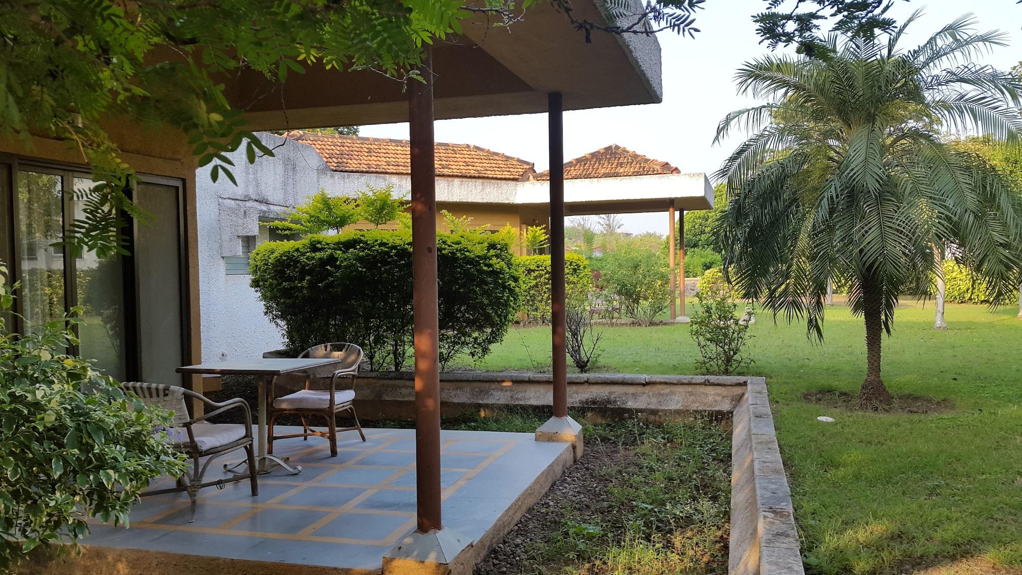 The Meadows Resort And Spa Aurangābād Extérieur photo