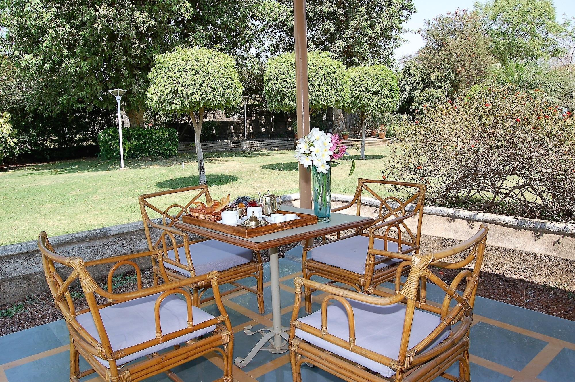 The Meadows Resort And Spa Aurangābād Extérieur photo