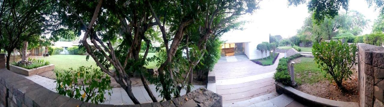 The Meadows Resort And Spa Aurangābād Extérieur photo
