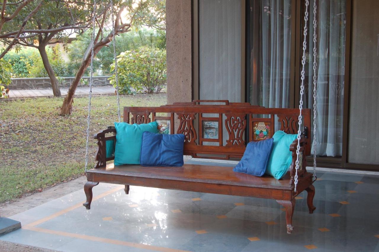 The Meadows Resort And Spa Aurangābād Extérieur photo